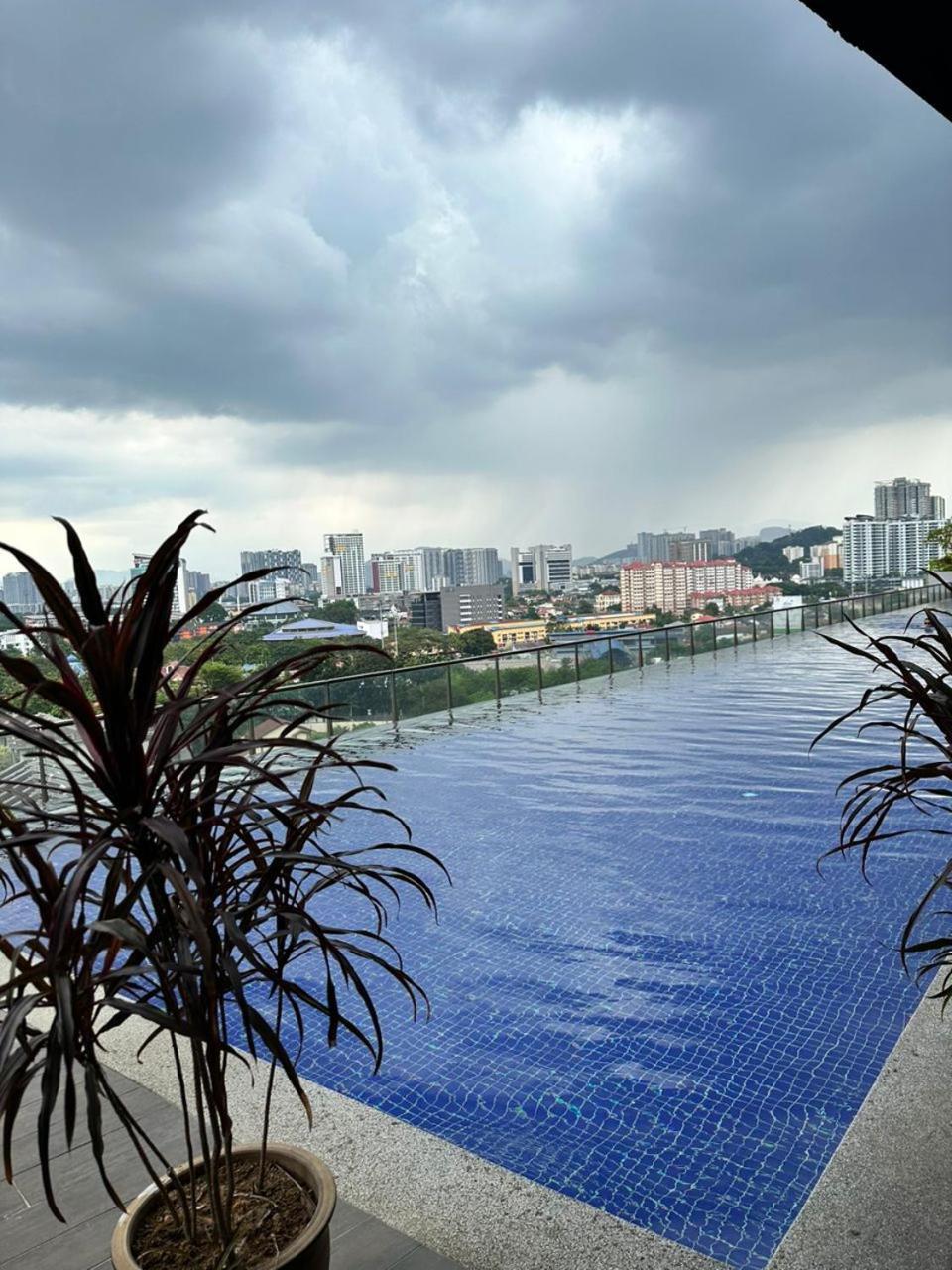 Myhabitat - Klcc 2 Bedroom กัวลาลัมเปอร์ ภายนอก รูปภาพ